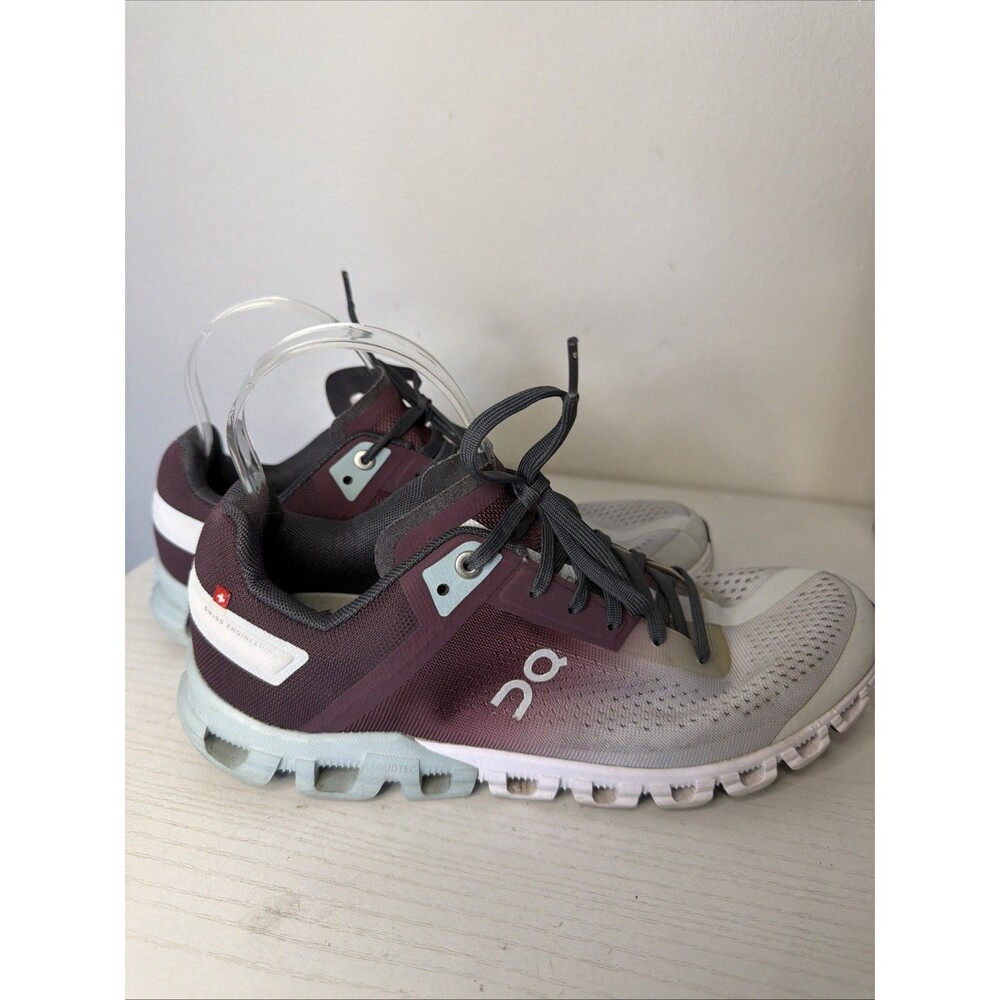 On Cloud Flow Running Shoes 35-99231 Sneakers Women’s Size 9 Mulberry Mineral
